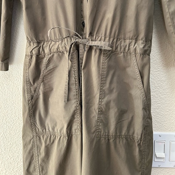 $273 VELVET BY GRAHAM & SPENCER Taylor Jumpsuit Long Sleeve Green Large Cotton - Picture 4 of 12